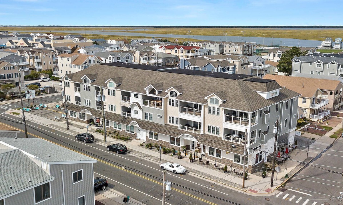 Sea Isle City Condo | Just Steps From The Beach - Enjoy A Beautiful 3 bedroom Summer Family Rental
