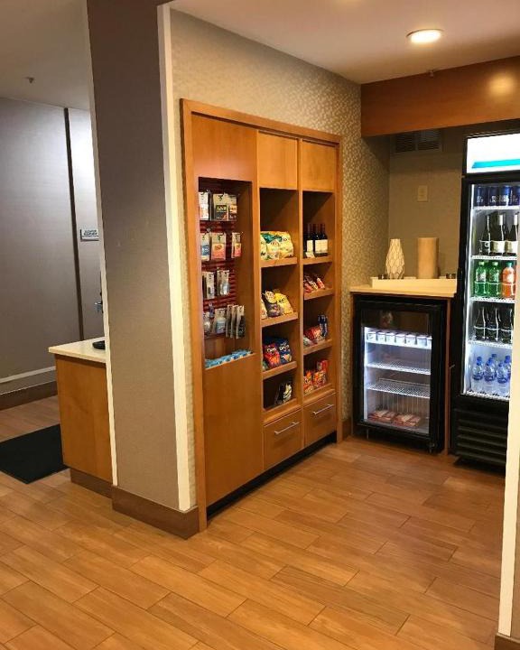 Landen Hotel | Kings Inn Suites Cincinnati Ma