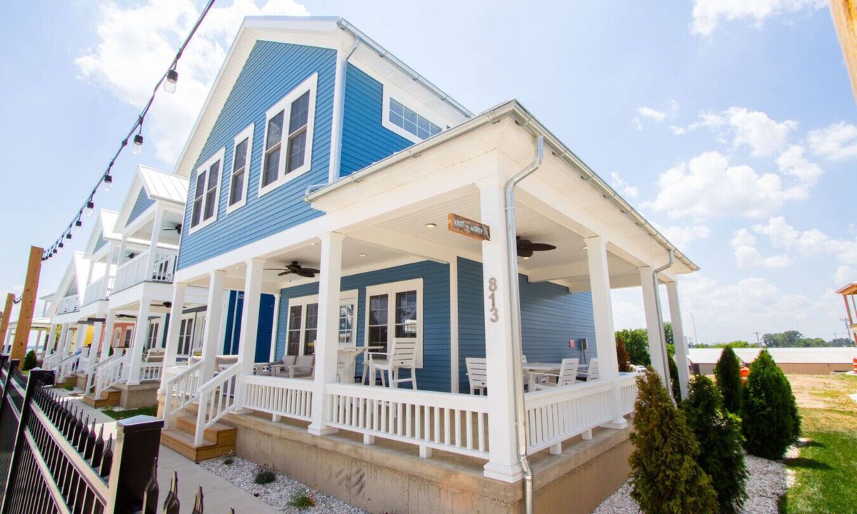 Celina House | Knot-A-Worry: 3 Bed/2 Bath Cottage w/Game Room and Hot Tub!