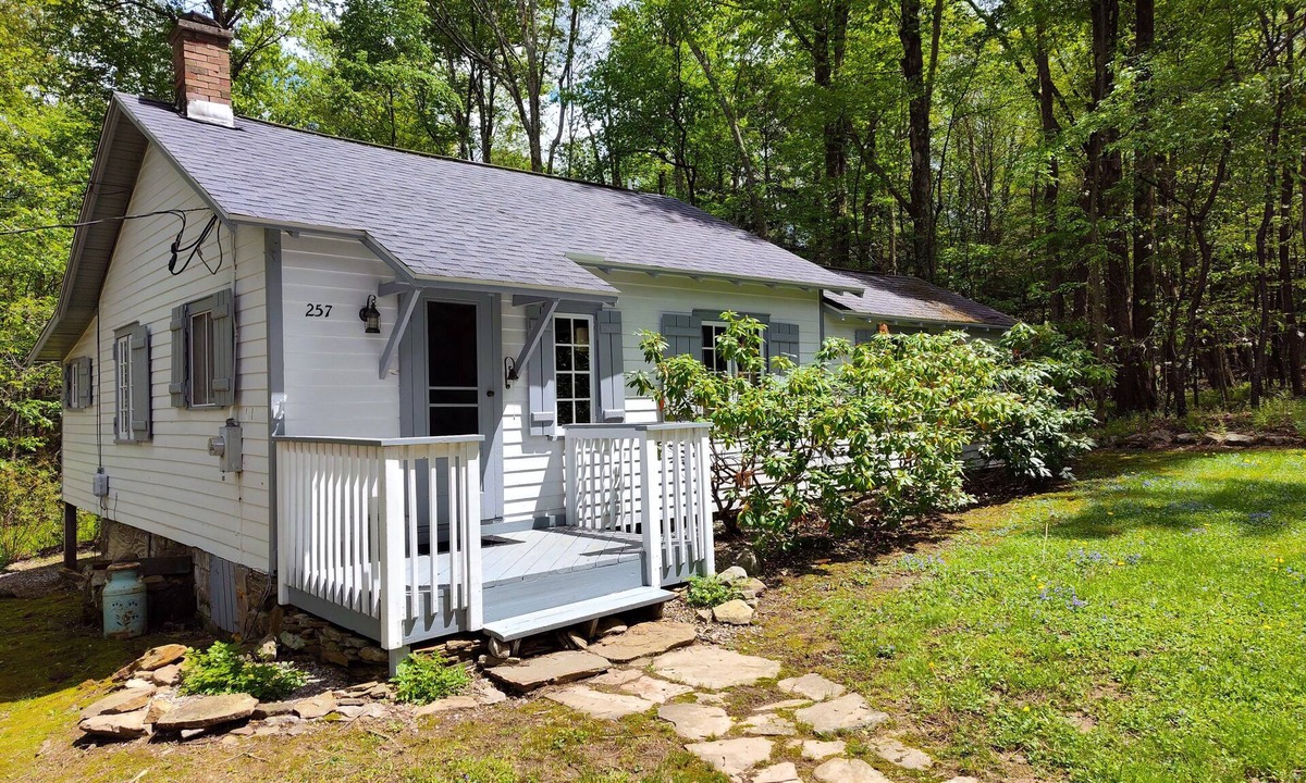 Laporte Cottage | La Casita, The 1934 Tiny House