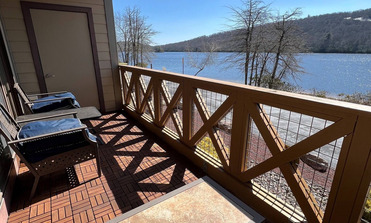 Lake Harmony Condo | Lakefront on Boulder Lake with beach access and beautiful views, relax & enjoy!