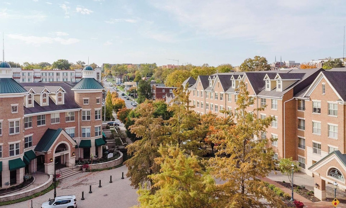 Corryville Apartment | Landing at The Village at Stetson Square - 2 Be.