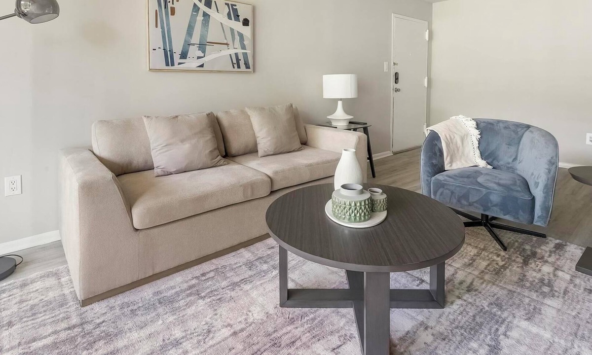 Greenbelt Apartment | Landing | Stylish 2BD, Gym, Pool