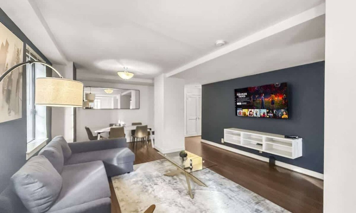 Center City Apartment | Luxury 2BD | Center City | 5 Beds | By JFK plaza