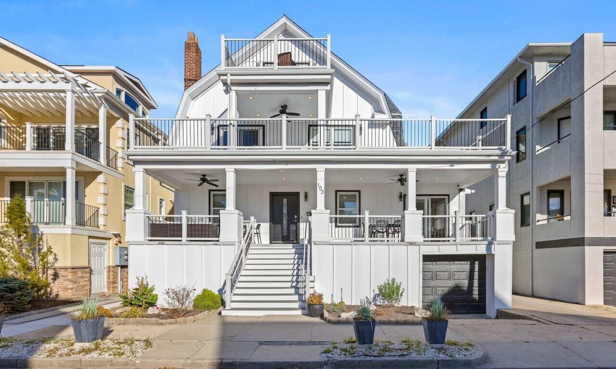 Ventnor City House | Luxury Beach Block Home w/Ocean Views - Sleeps 26