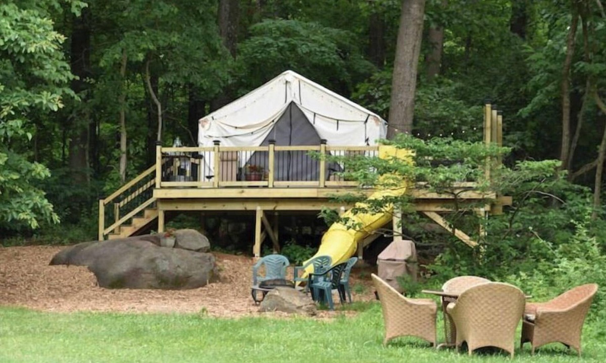 Pottstown RV Rental | Magical Tree House with Hot Tub, Fire Pit & Slide