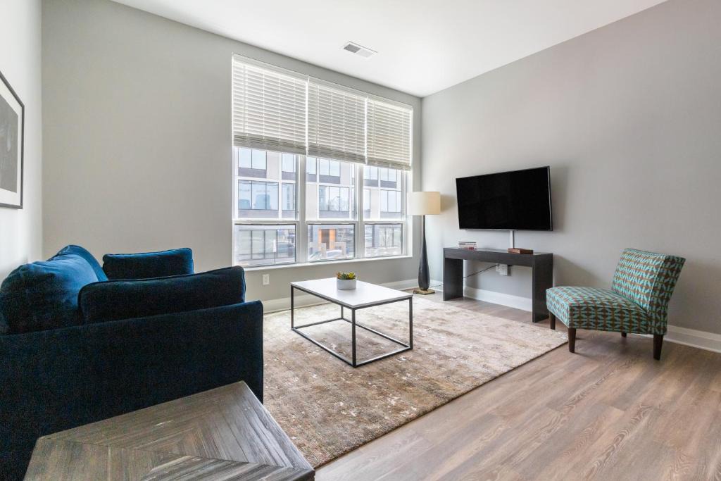 Scioto Mile Apartment | Mint House Columbus - Capitol Square