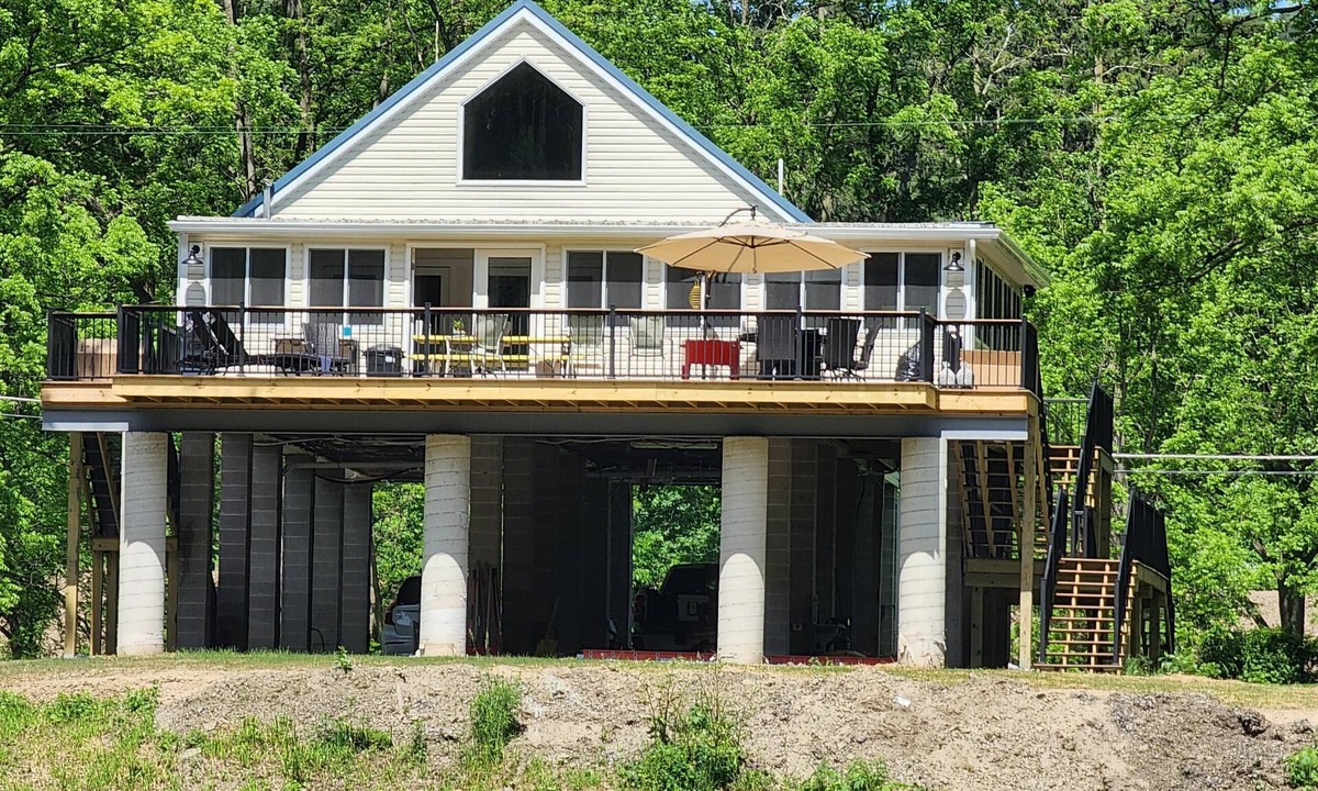 Camptown House | Modern Cottage on the Susquehanna River