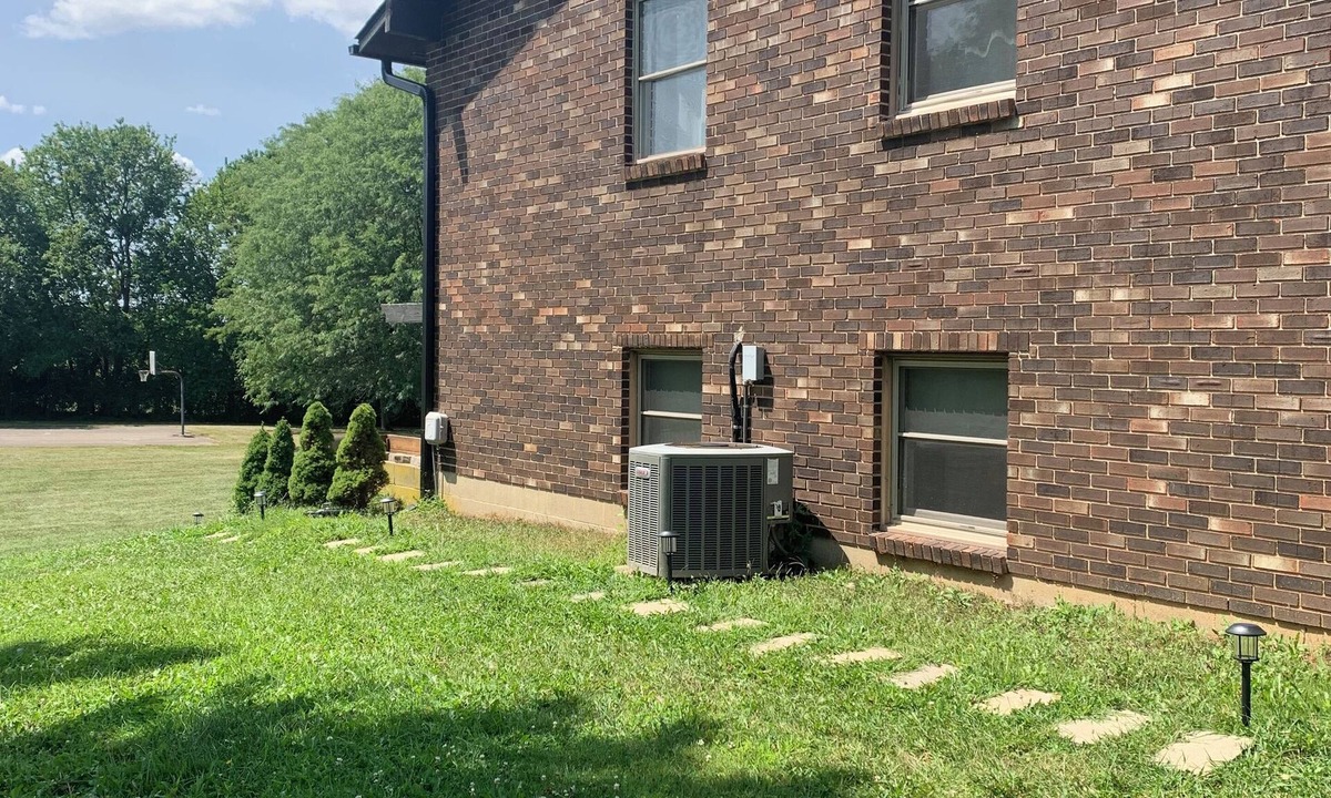 Xenia Apartment | Modern getaway, near the bike path, and fair grounds! Pet friendly.