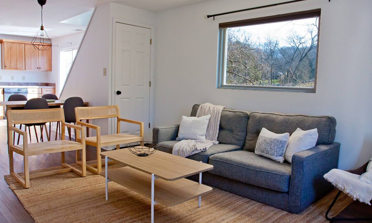 Loveland House | Modern Riverfront Getaway on Little Miami River