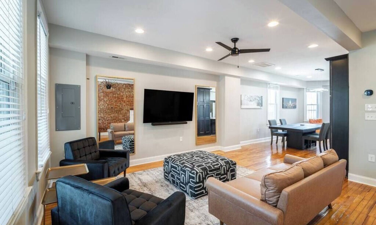 Near Northeast House | Modern Swanky Oasis Central Location FREE Parking!
