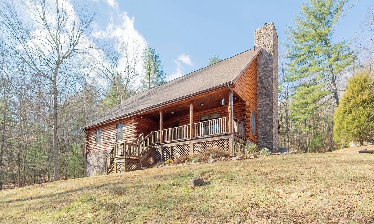 Ironto Cabin | Mount Tabor Hideaway