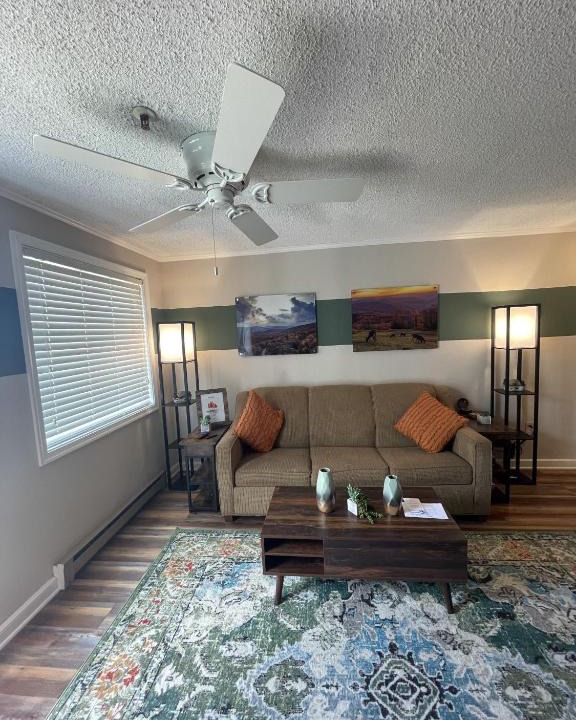 Snowshoe Apartment | Mountain Lodge getaway, ski-in/ski-out, heart of the village
