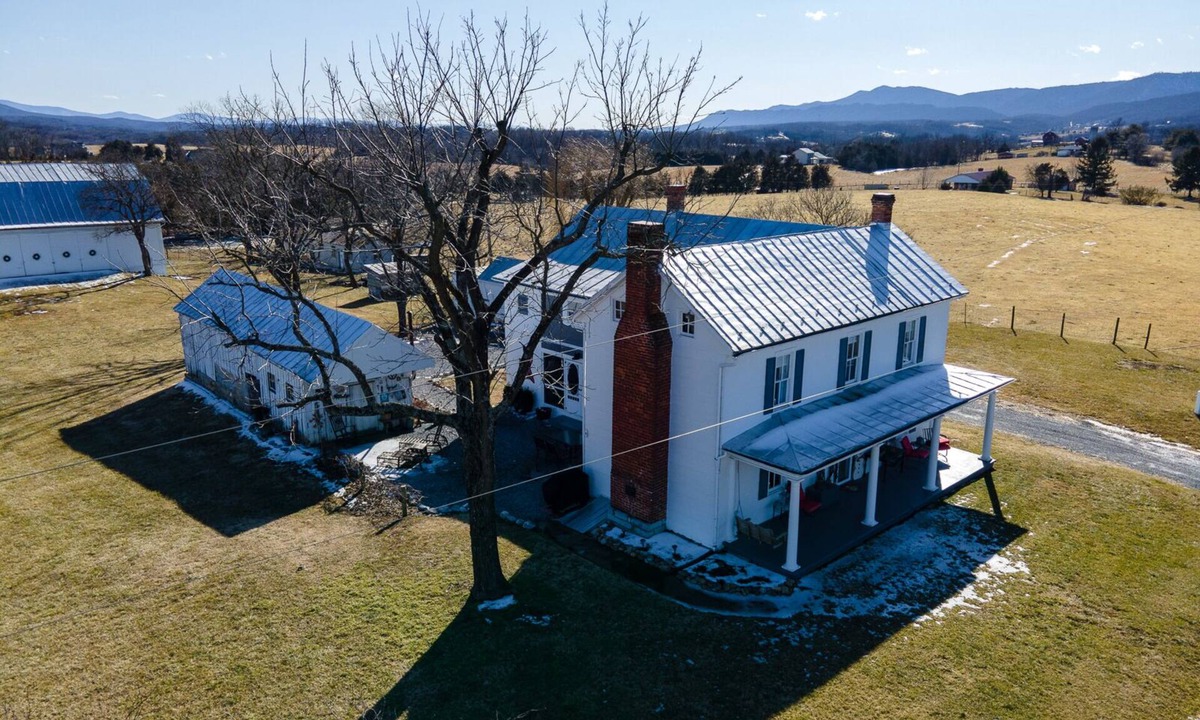 Stanley Other | Mountain View’s and near Luray . 360 degrees views of the Blue Ridge. WOW!