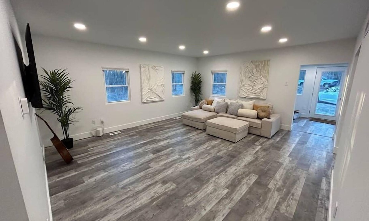 Sicklerville House | New House in a 50 Acre Land