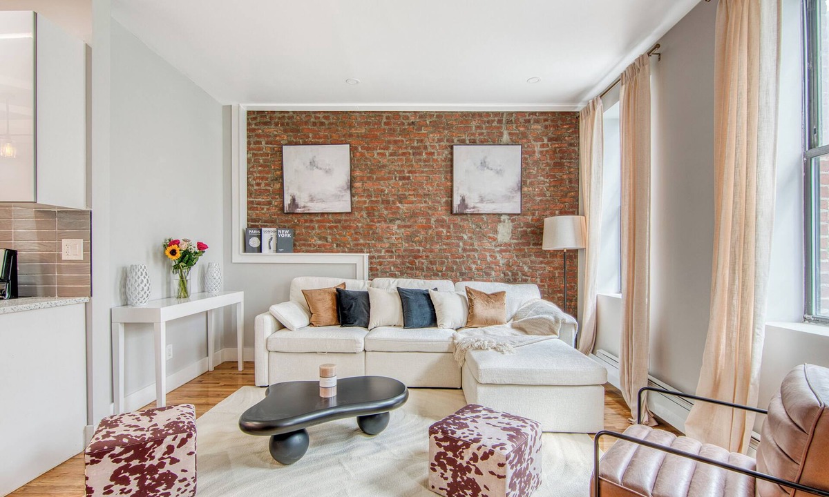 Port Morris Apartment | ✨ New Luxe 2BR 2BA – King Bed, Fast Wi-Fi, 15 Mins to Times Square