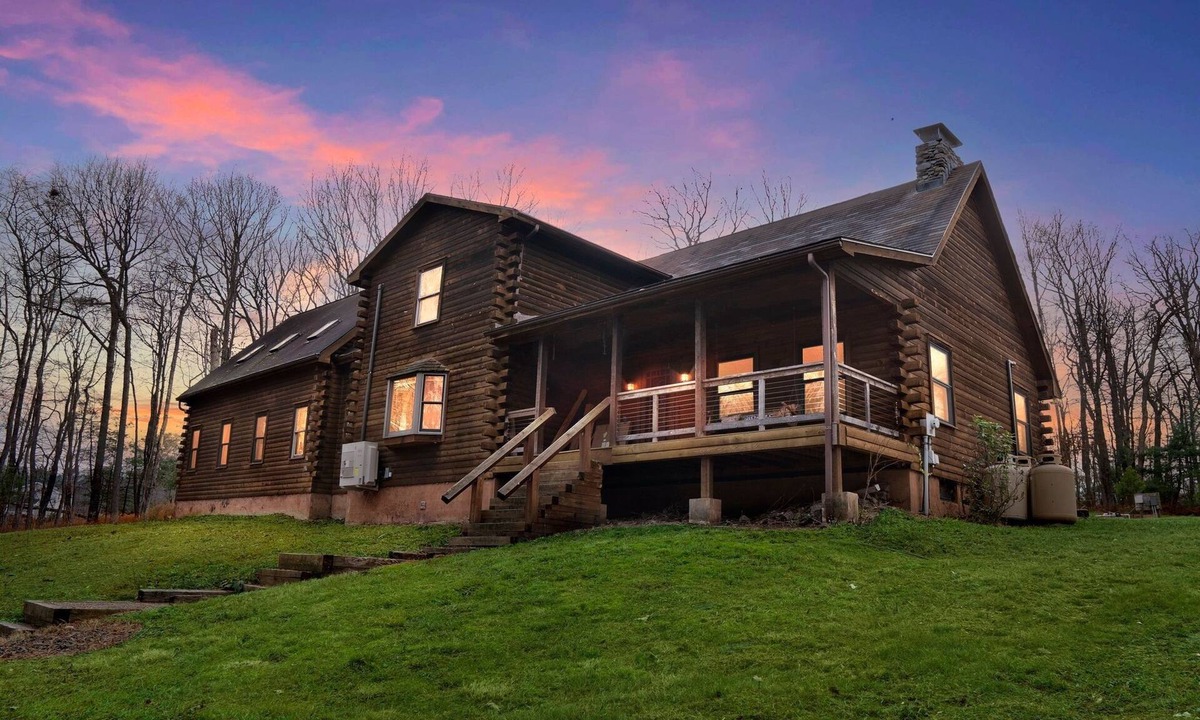 Kunkletown House | NEW! Secluded Forest Cabin Retreat with Pool & Hot Tub