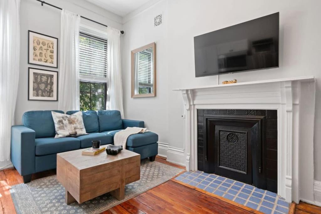 Central Park North House | Newly Renovated 3BR Oasis Walk to Columbia Uni
