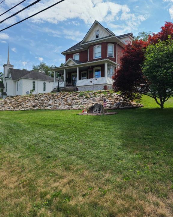 Hyner House | Nick's Nest in North Bend