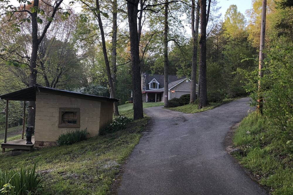 La Follette House | NORRIS LAKE FRONT RENTALS : CAMP RUN A MUK-LAKE FRONT & A GREAT LOCATION