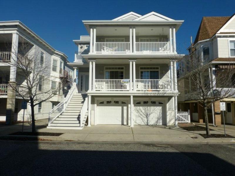 North End Apartment | OC709 Moorlyn Terrace-1