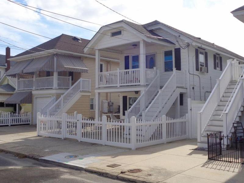 North End Apartment | OC814 St. James Place-2nd-Floor
