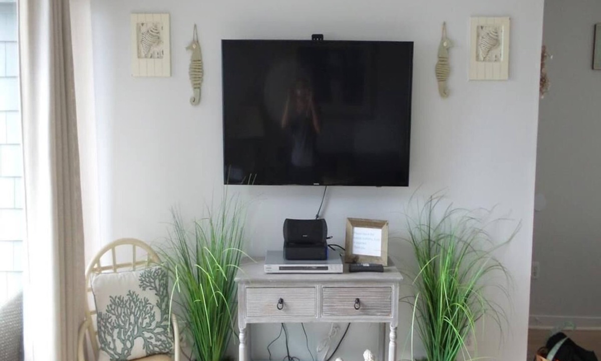 Surf City Condo | Ocean Front. Pool. Beach Badges. WIFI. Washer & Dryer. Ocean Front 3rd floor.