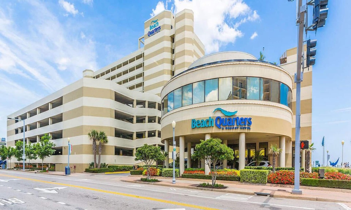 Beach Quarters Resort | Northeast Virginia Beach