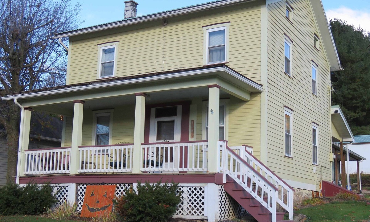 Tylersville Other | Old Farmhouse in Rural Setting, between Penn State and Bucknell