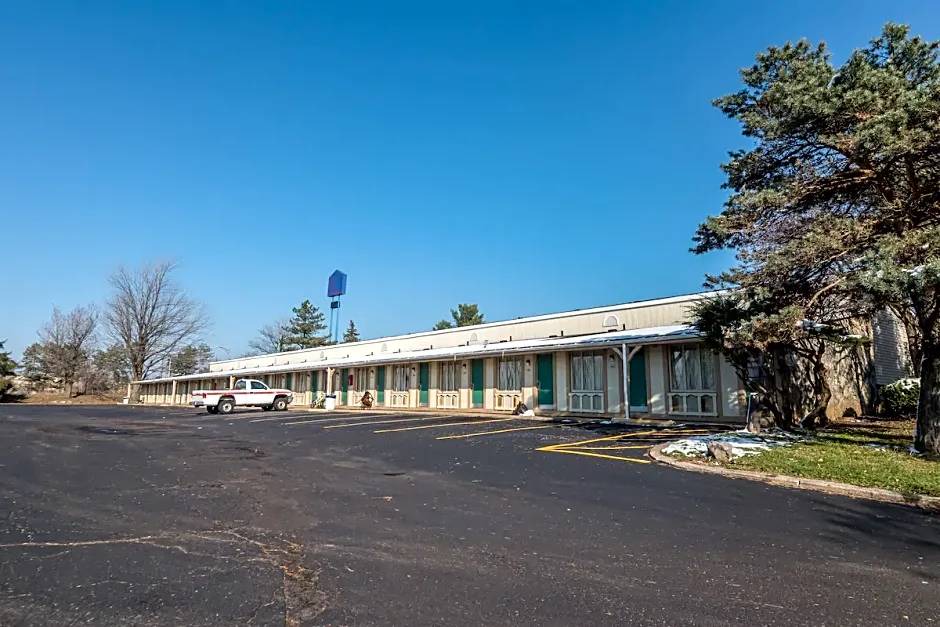 Oyo Hotel Wadsworth | Wadsworth