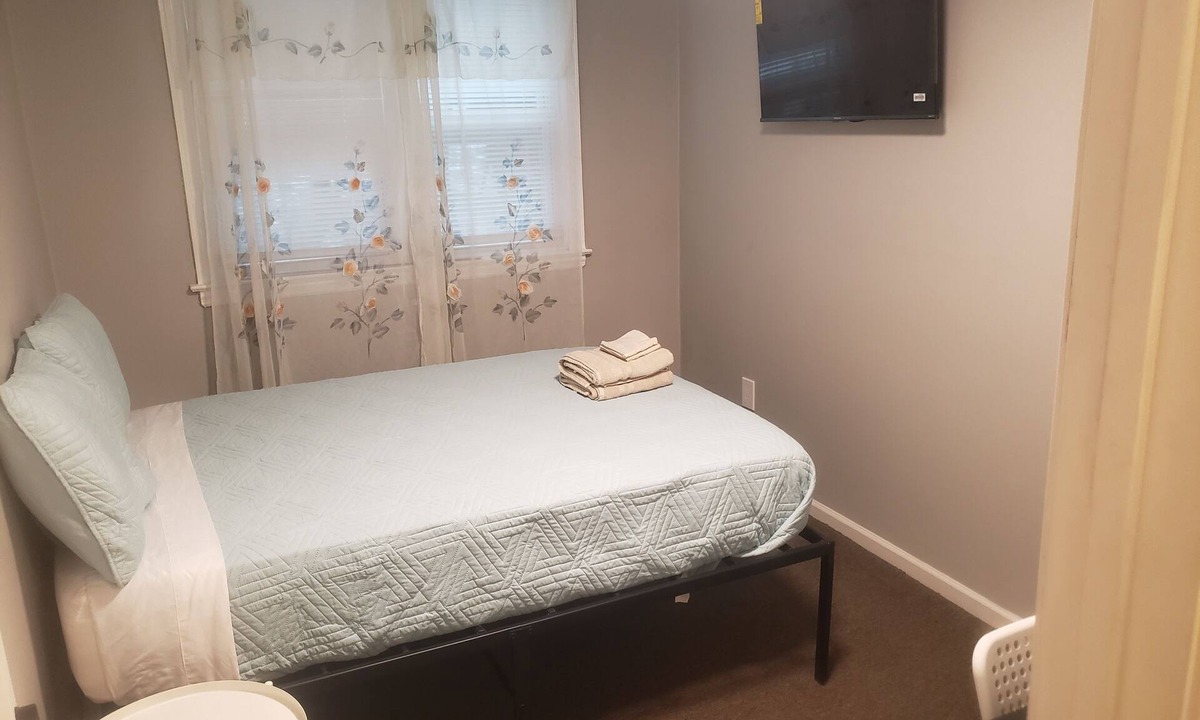 Darby House | Paradise Inn by the Airport