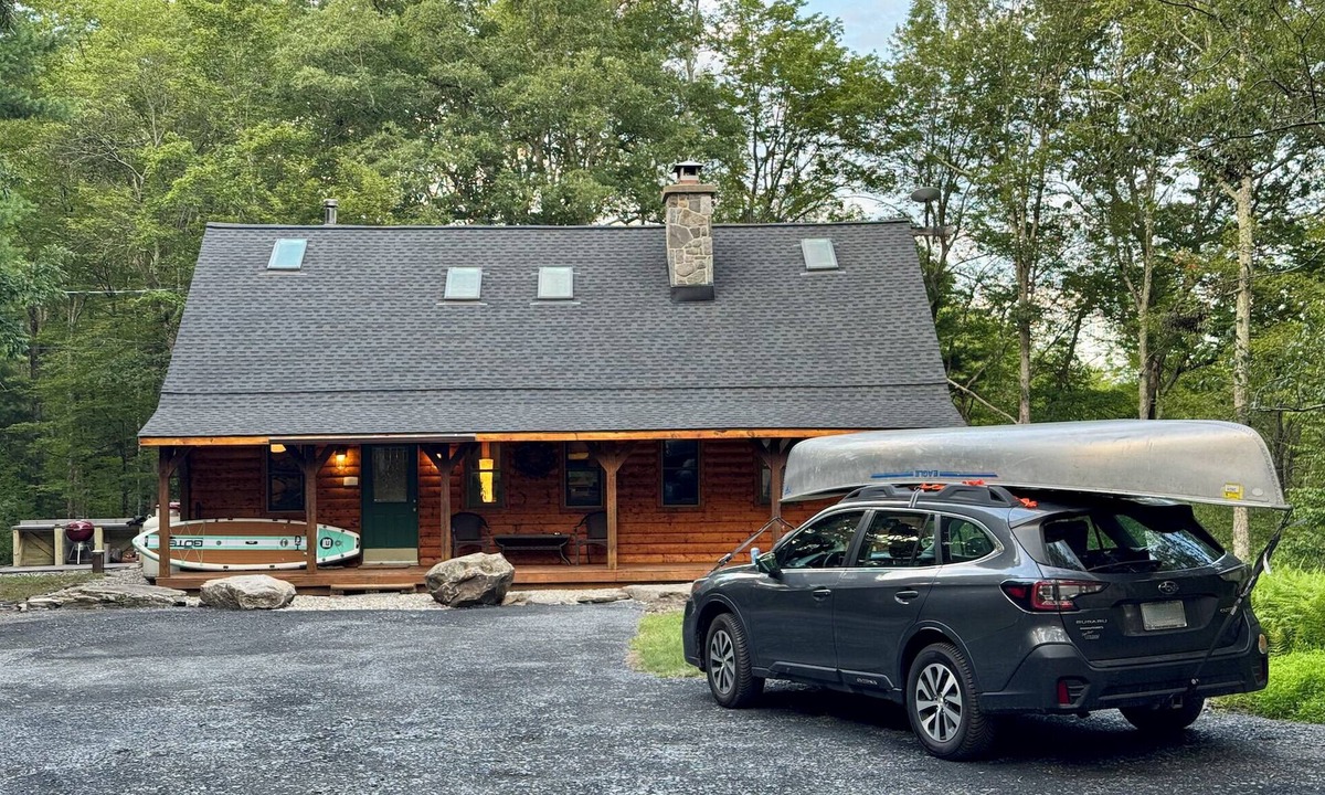 Dingmans Ferry Cabin | Peaceful Cabin - 10 Acres - Wildlife - Hot Tub - Huge Fireplace - Protected Land