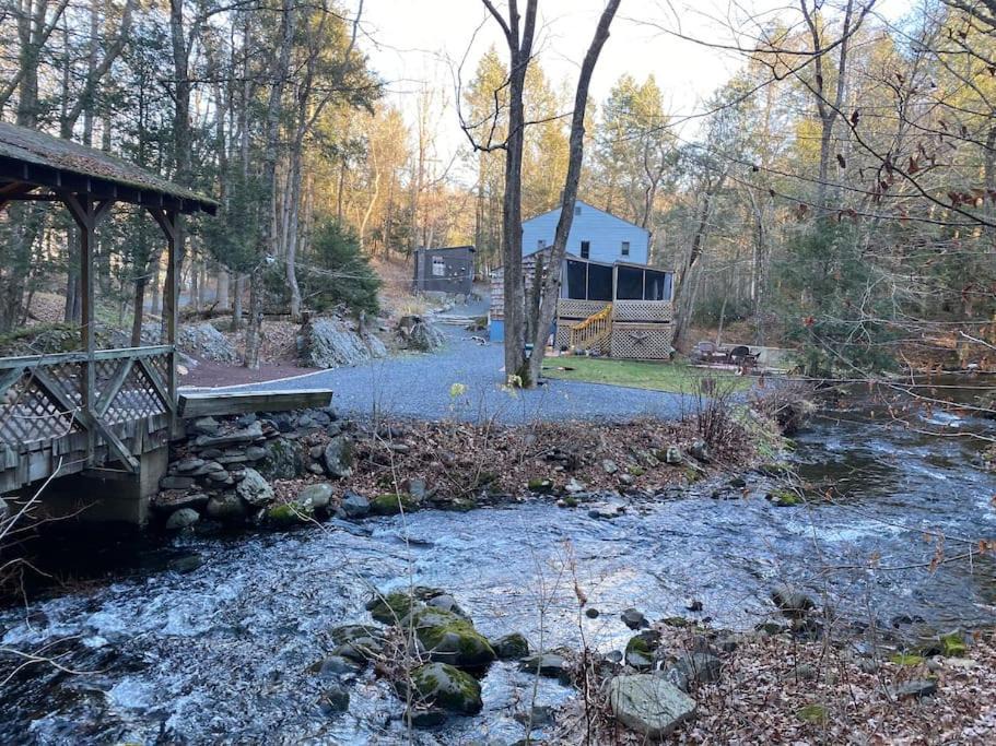 East Stroudsburg House | Peaceful Gateway to Island Creek Cottage