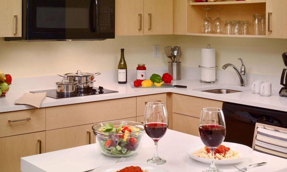 Parsippany House | Perfect for Romantic Vacay! Spacious Unit! Breakfast & Parking! Pets Allowed!