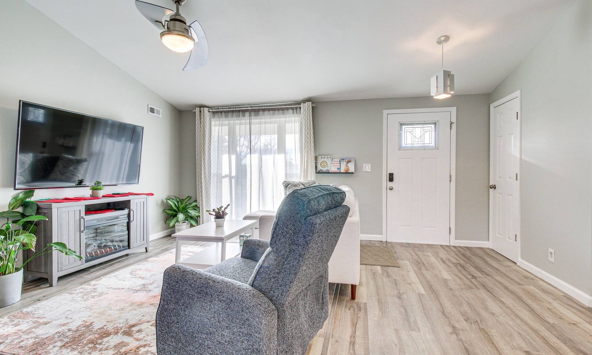 Beavercreek House | Pet-Friendly Dayton Home w/Grill, Walk to Park!