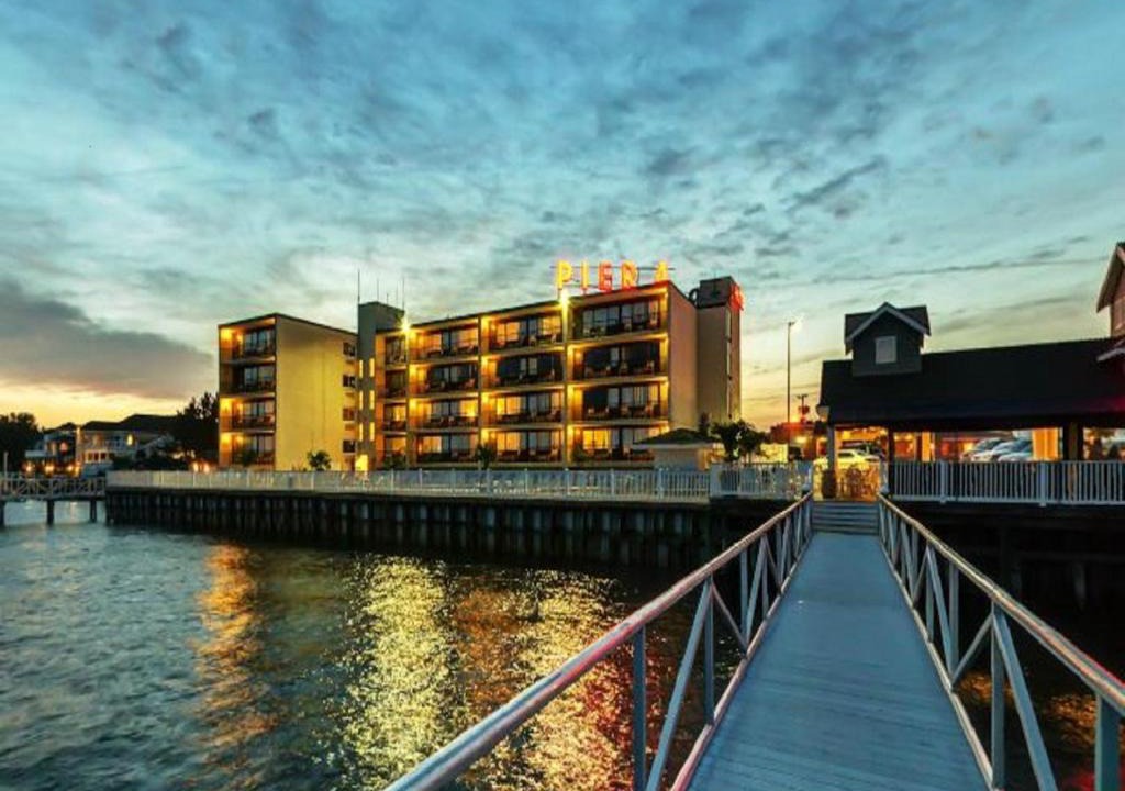 Somers Point Hotel | Pier 4 Hotel