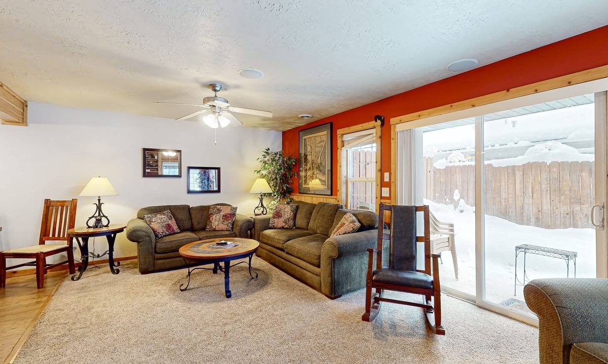Candlewood E | McCall