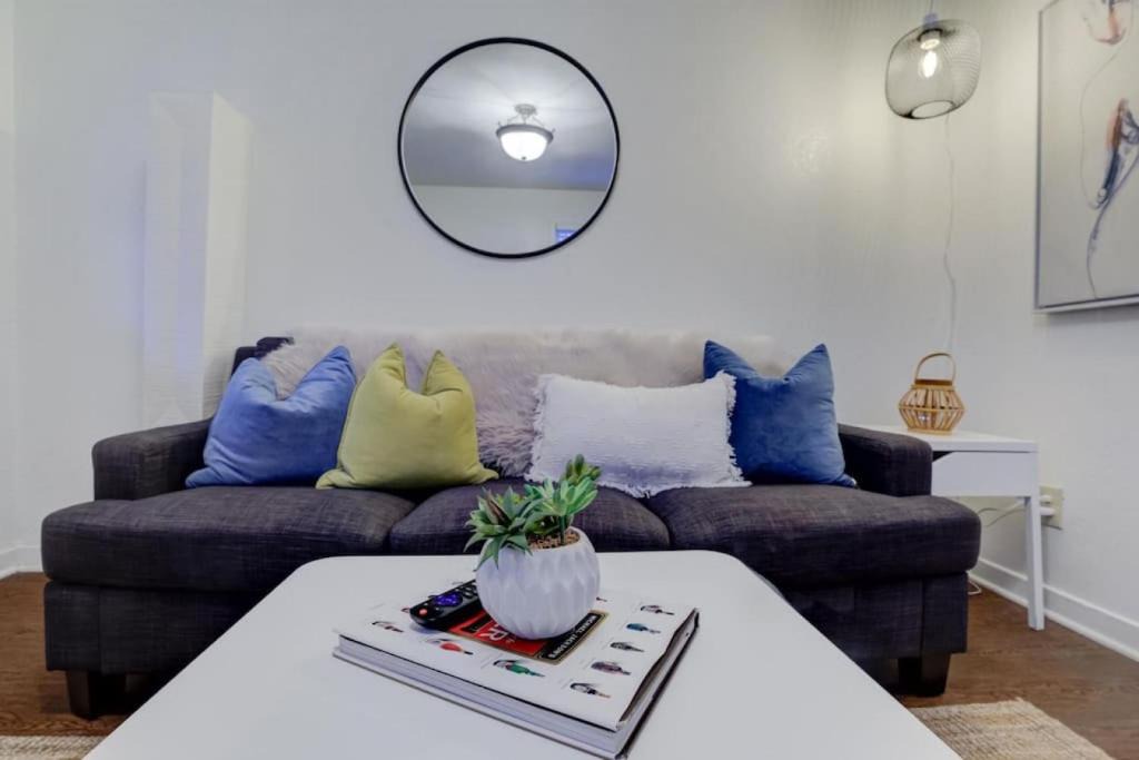 Midtown Apartment | Private Gated Cottage Walk to Overton Square