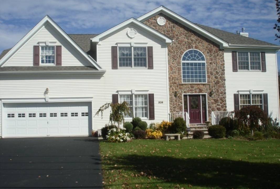 Hackettstown Resort | Private room ∙ 1 guest