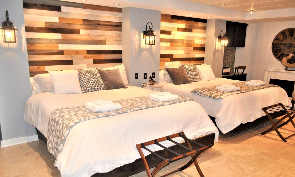 Queenstown House | Private/Waterfront/Gym/Theatre/Dock