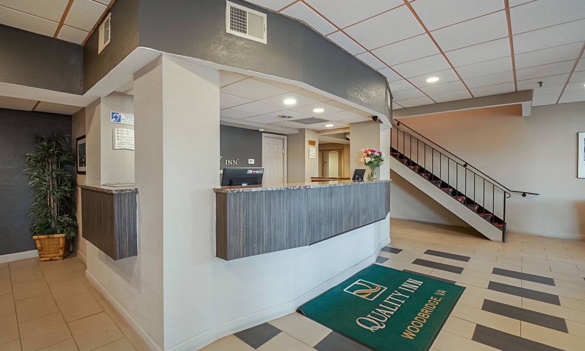 Woodbridge Hotel | Quality Inn near Potomac Mills