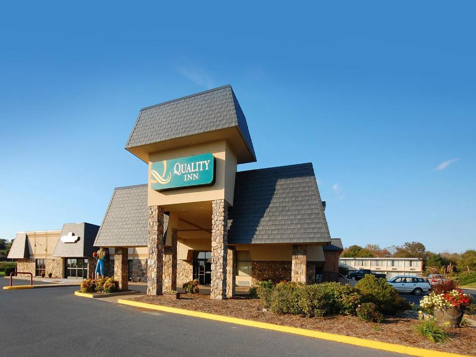 New Market Hotel | Quality Inn Shenandoah Valley