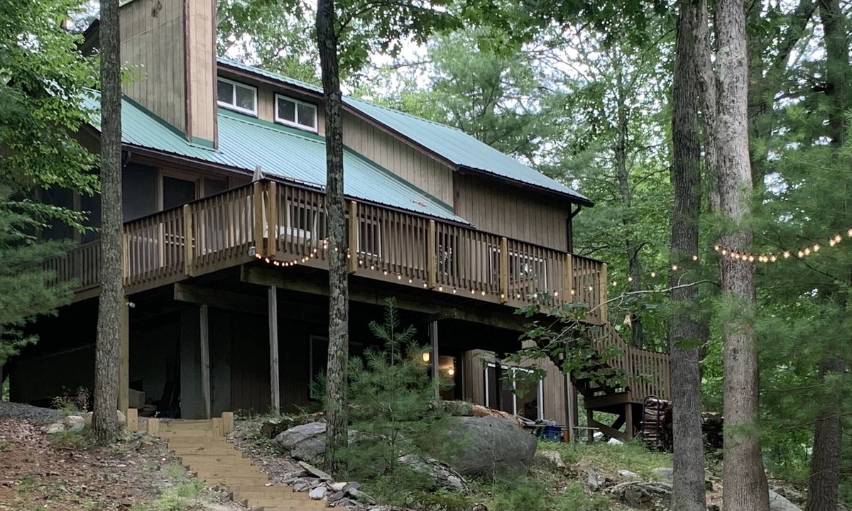 Dingmans Ferry House | Quiet lakefront retreat close to year-round adventure!