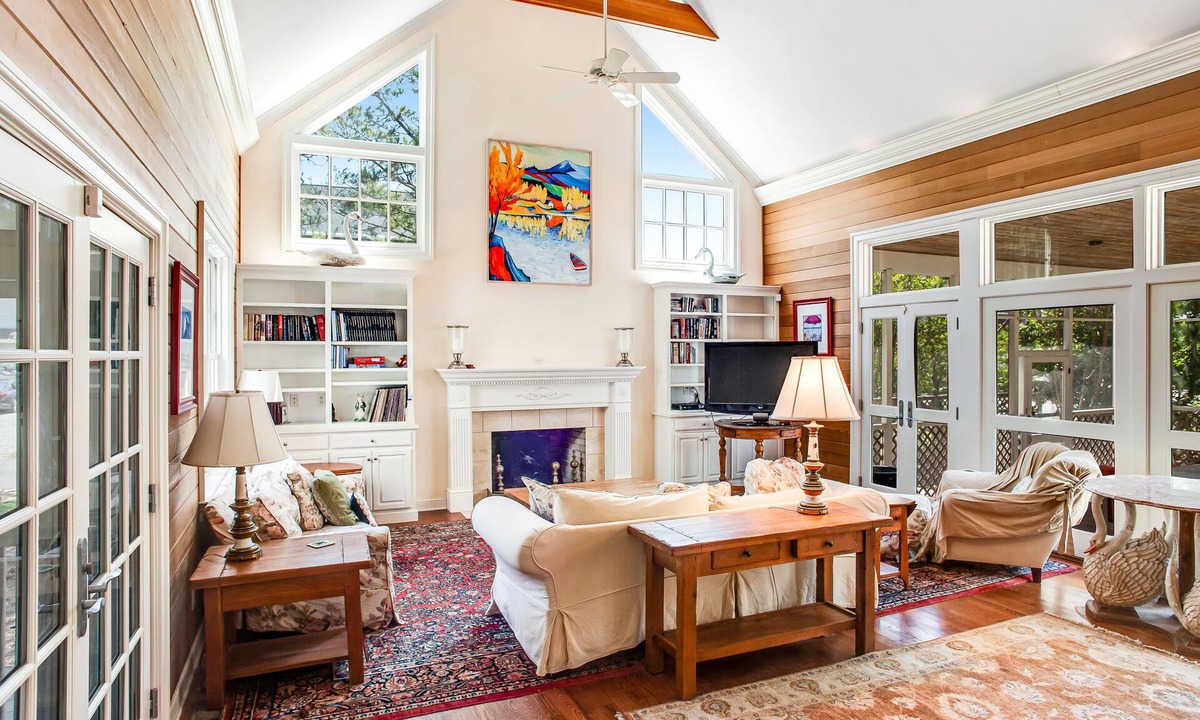 North Shores House | Rehoboth Beach North Shores home with pool, basketball, fast WiFi & W/D