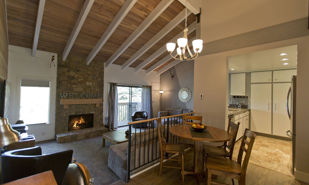 Sun Valley Condo | Remodeled Snowcreek Condo - 2 Bdrms/2 Bthrms/and small loft