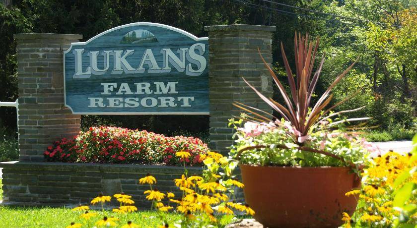 White Mills Resort | Resort