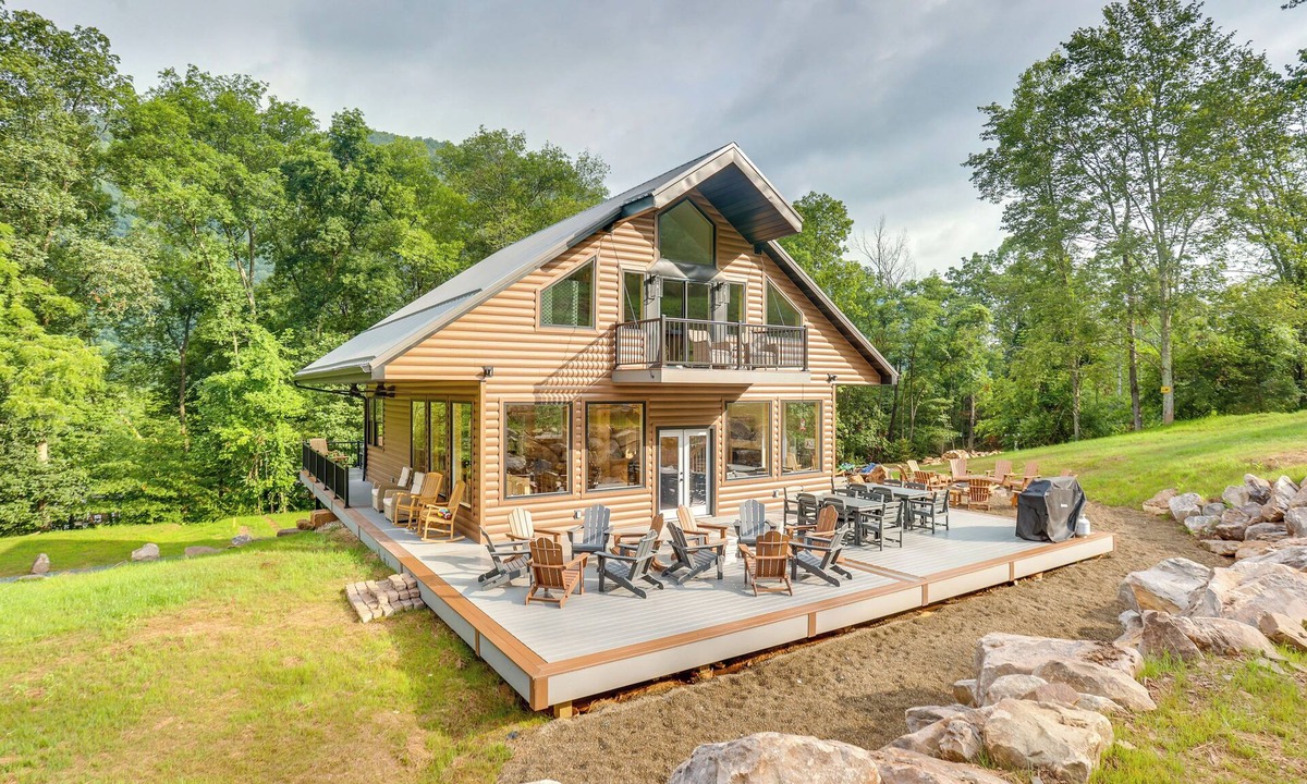 Frenchville Cabin | Resting Eagle Cabin w/Mtn Views in PA Wilds