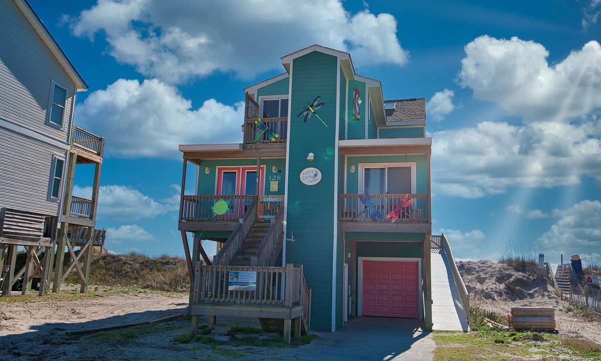 Ocean City Beach House | RIGHT ON THE BEACH - special rates spring Larry's Lazy Susan HC Elevator PETS