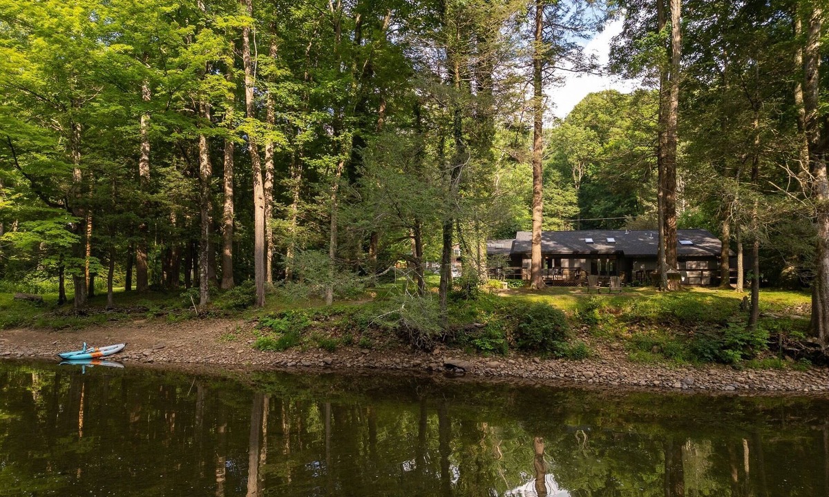 Elkins House | Riverfront Mountain Getaway, Fire Pit, Hot Tub, Swimming Hole, Fireplace