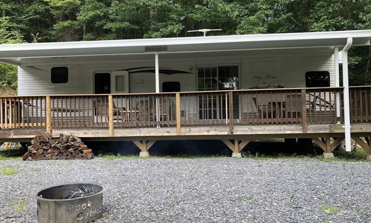 Weedville House | Rock Hill Cabins - Eagle's Nest